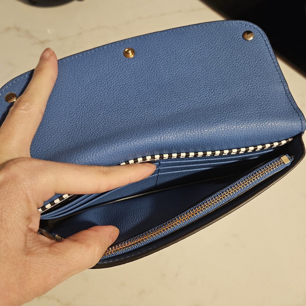 NWT HENRI BENDEL WALLET WITH STRAP - Picture 6 of 10